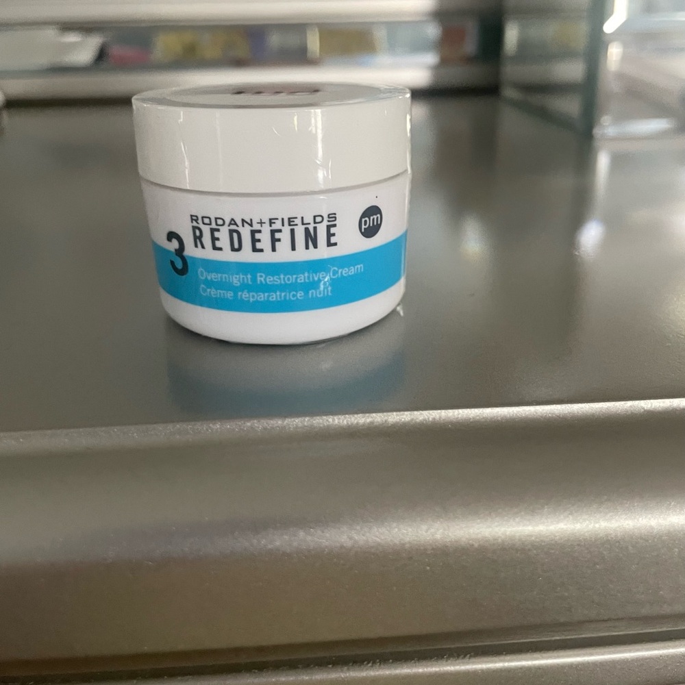 Rodan + Fields REDEFINE Overnight Restorative Cream - White and Blue